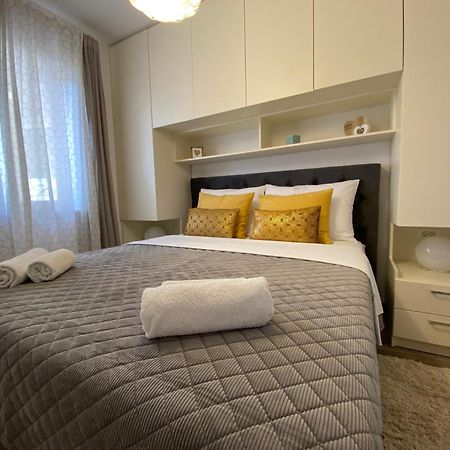 Villa Pergola-Apartment Toni ムリニ エクステリア 写真
